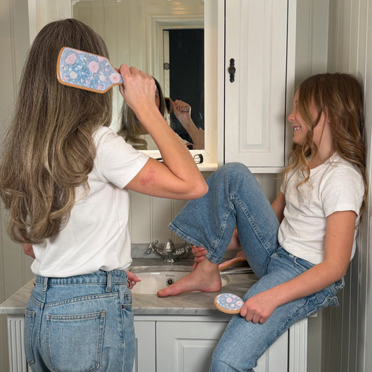 The Iconic Hairbrush Mini